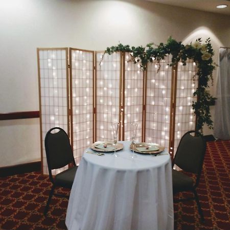 Quality Inn & Suites Bellville - Mansfield מראה חיצוני תמונה