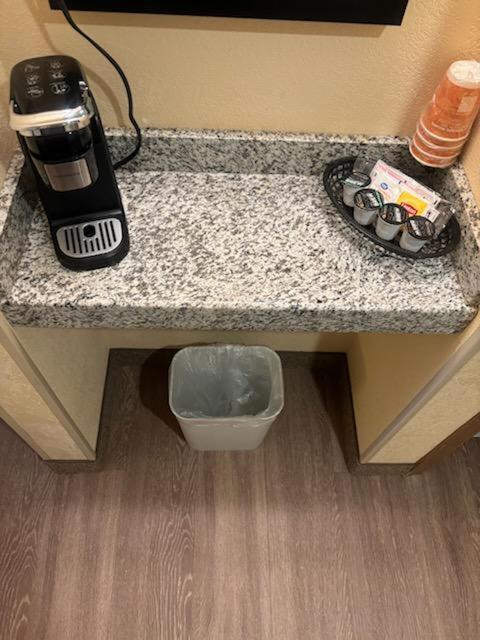 Quality Inn & Suites Bellville - Mansfield מראה חיצוני תמונה