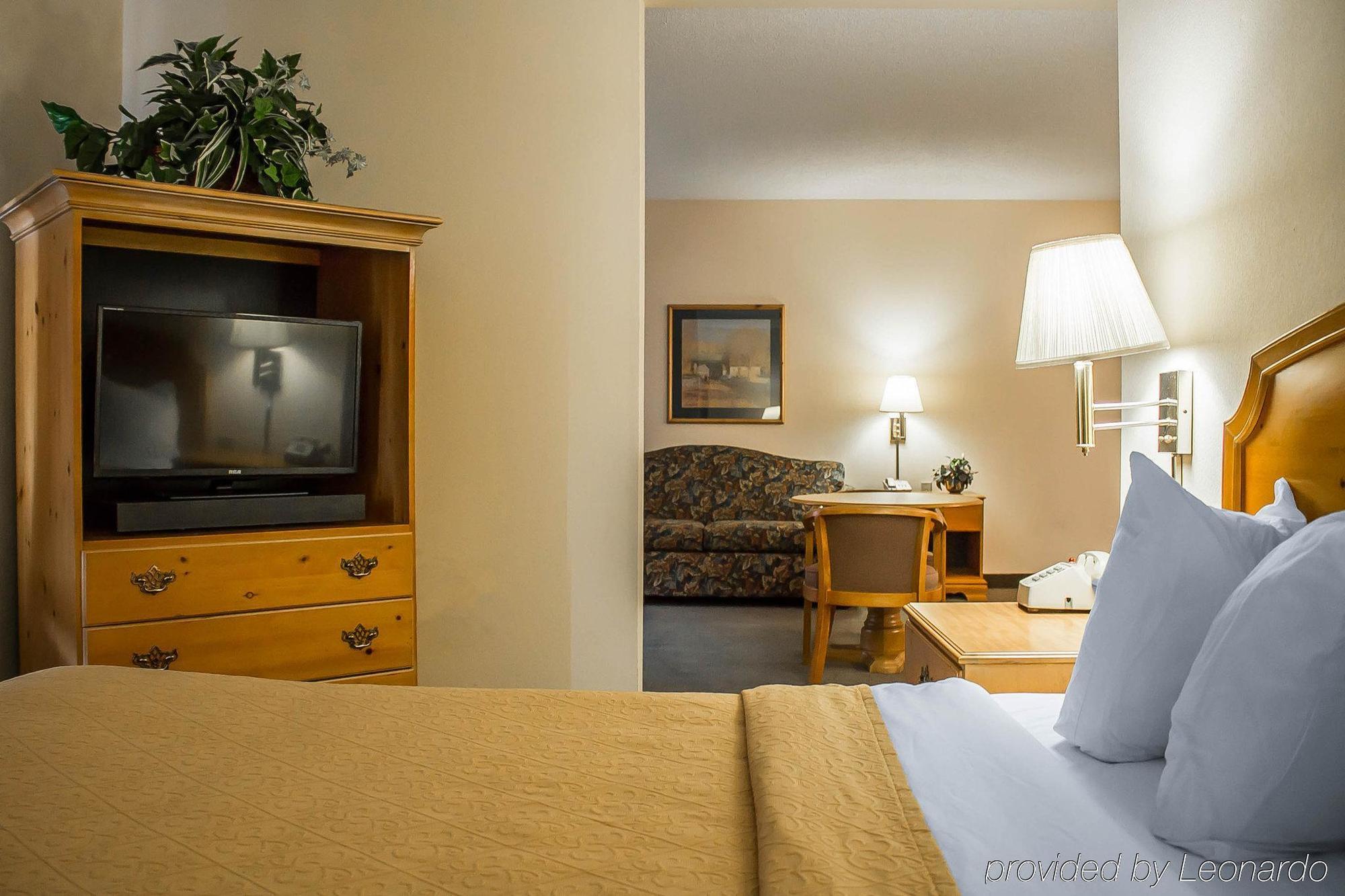 Quality Inn & Suites Bellville - Mansfield מראה חיצוני תמונה